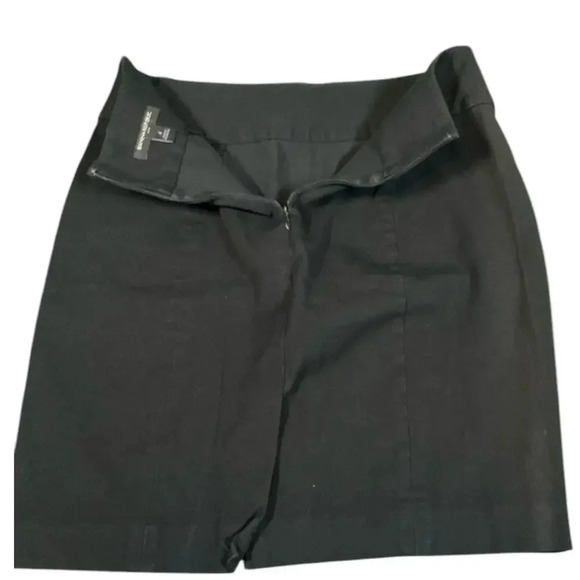 Banana Republic Knee Length Black Skirt Size 4 Lots of stretch Wok Wear Used - Picture 7 of 9